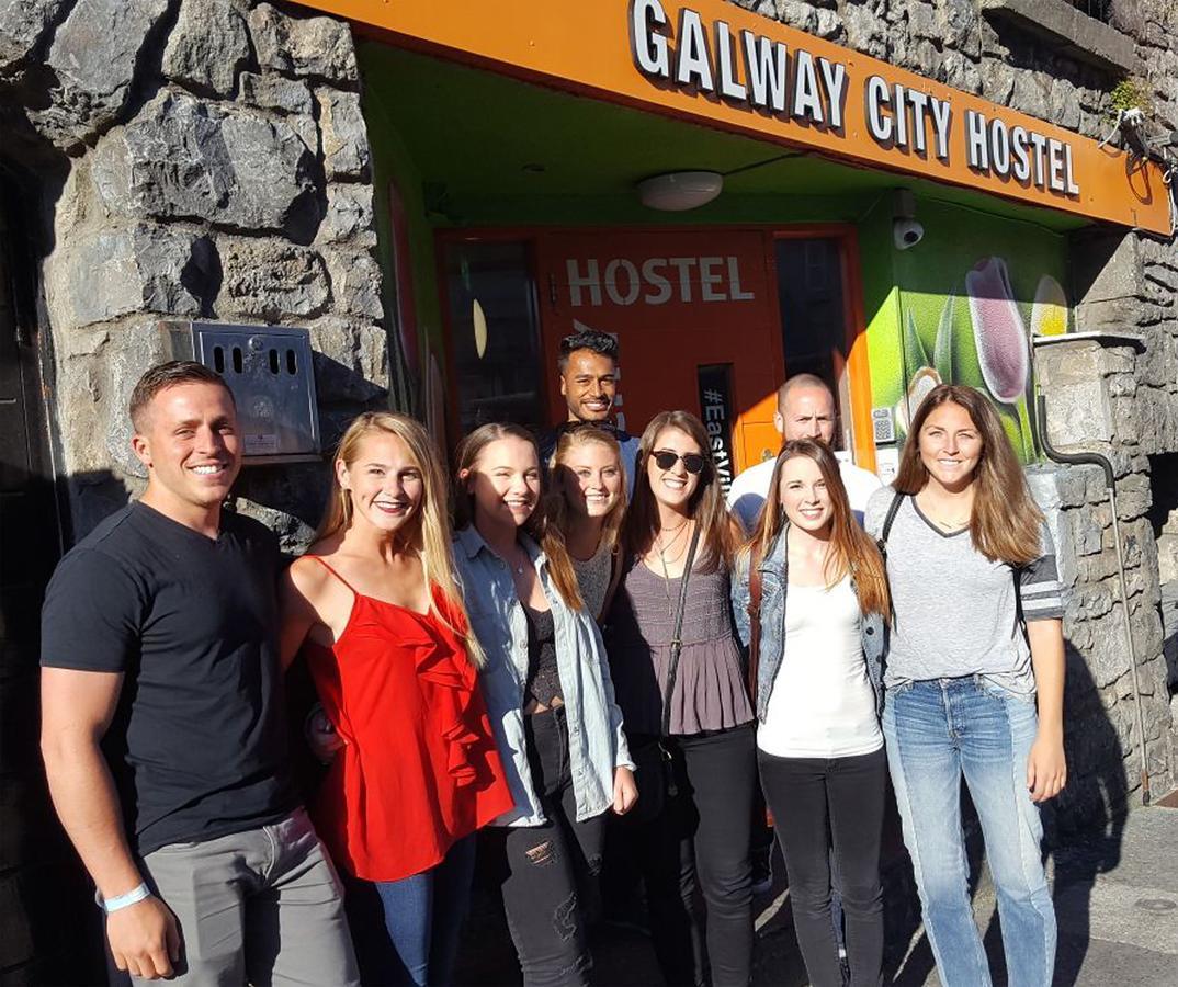 Galway City Hostel - Solo Traveller Hostel Exterior photo